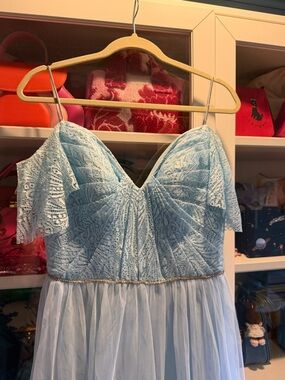 Kleinfeld light sky blue lace and tulle  bridesmaid evening gown black tie